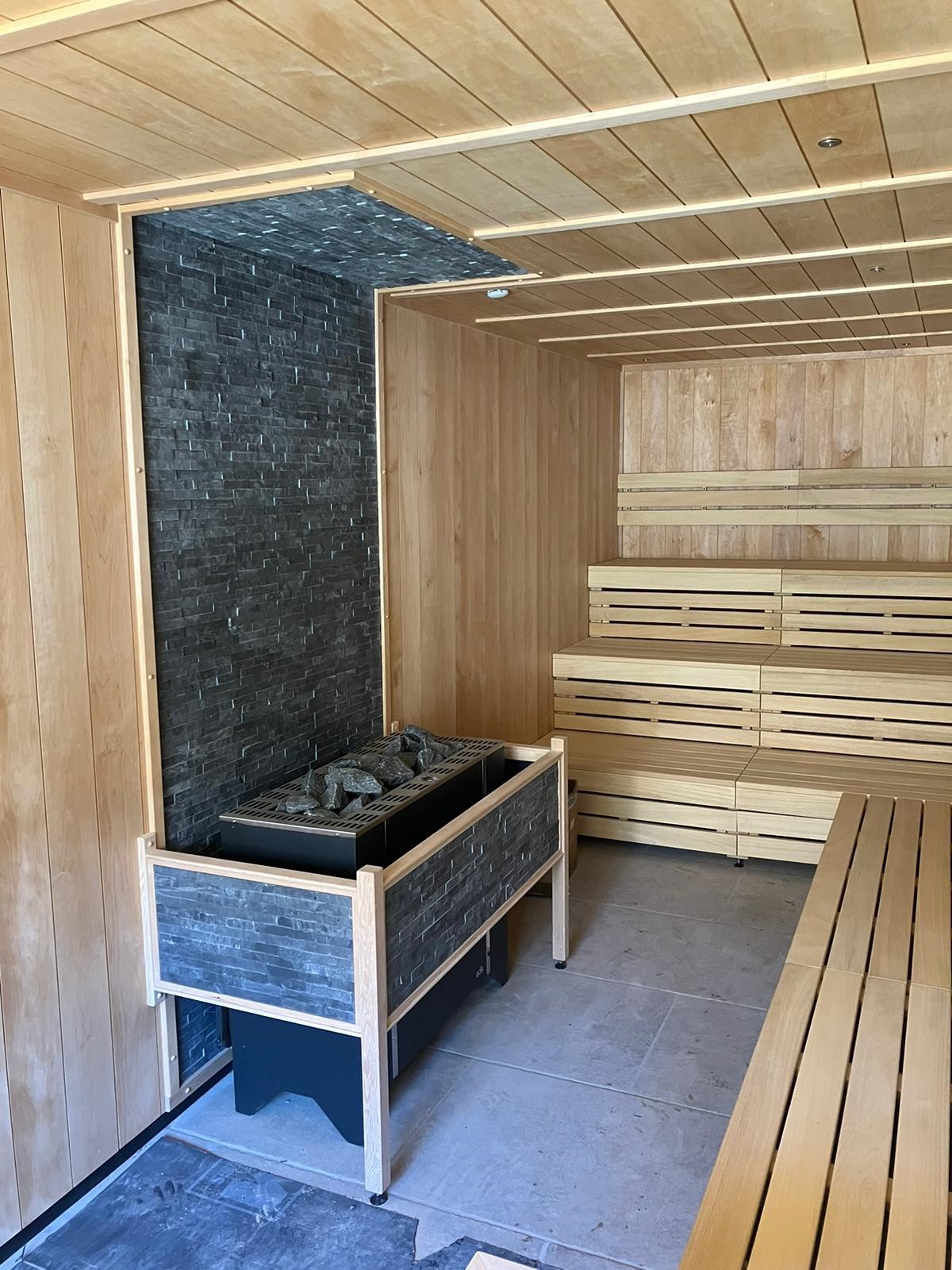 Sauna vs Steam Room: Which Heat Therapy Is Right for Your Facility?