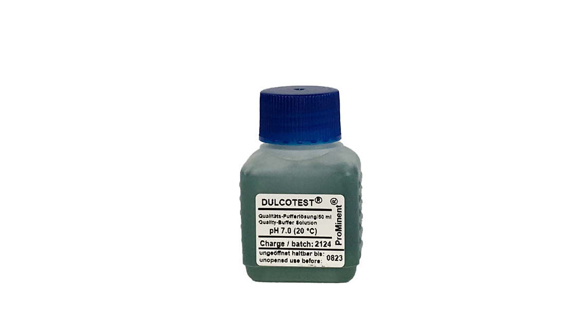 PH 7 buffer solution green
